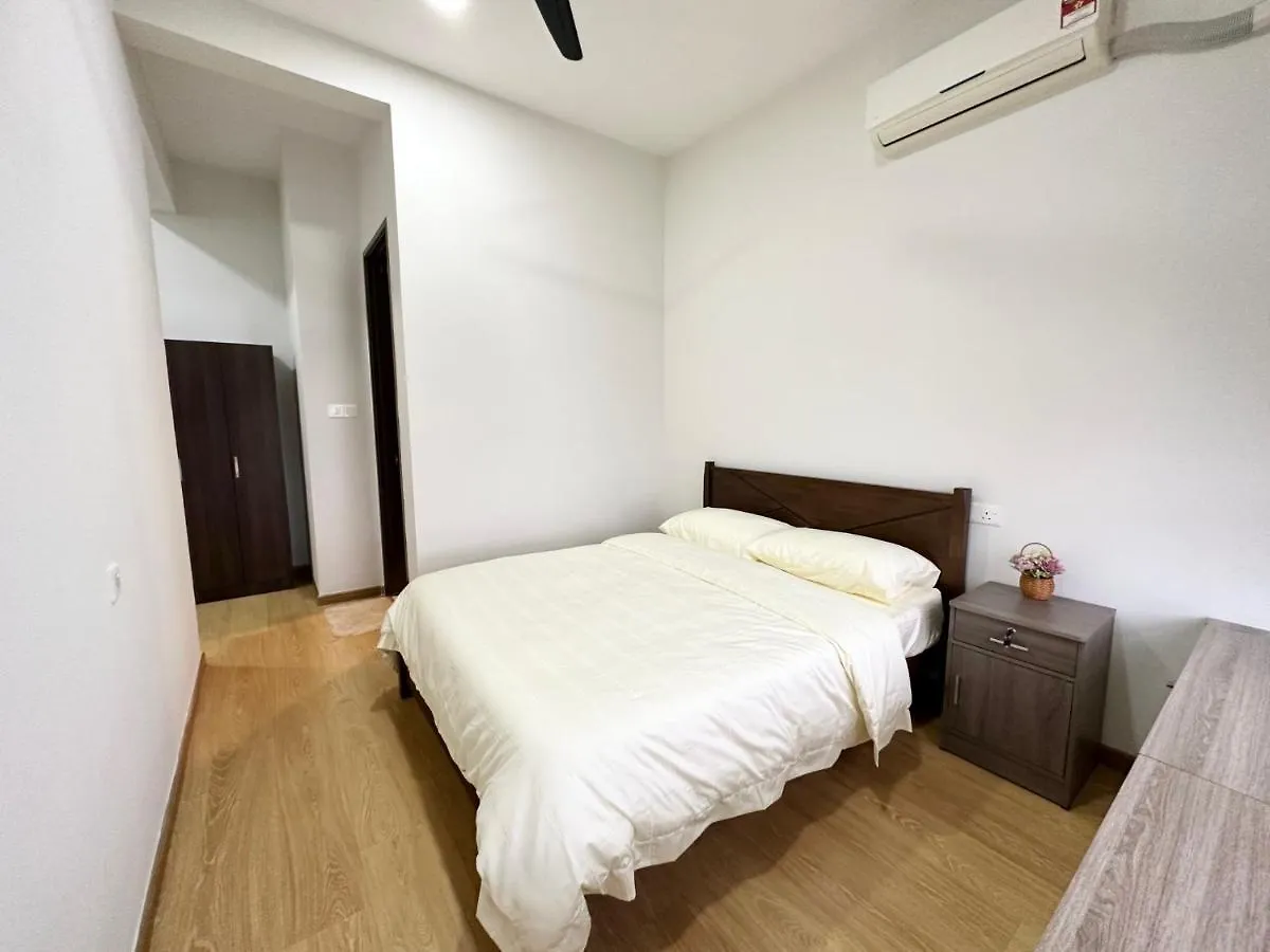 Sand Resort @ Country Garden Danga Bay 新山 0*,  马来西亚